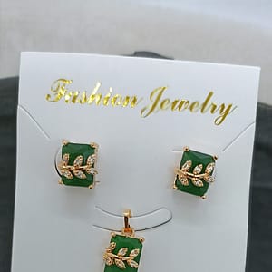 Pendant – Earrings – Imitation Jewellery
