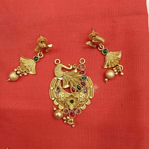 Antique Pendant – Earrings – Imitation Jewellery
