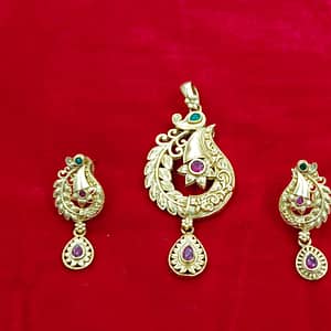Antique Pendant – Earrings – Imitation Jewellery