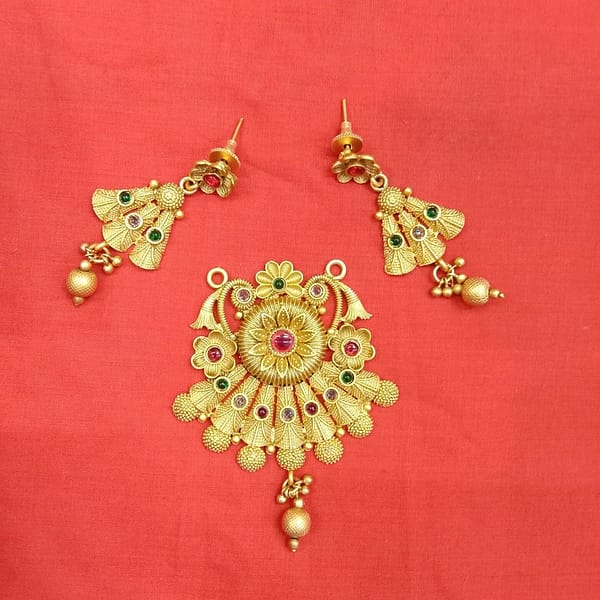 Antique Pendant – Earrings – Imitation Jewellery