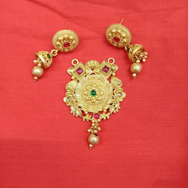 Antique Pendant – Earrings – Imitation Jewellery