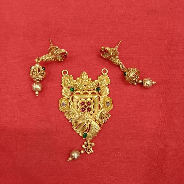 Antique Pendant – Earrings – Imitation Jewellery