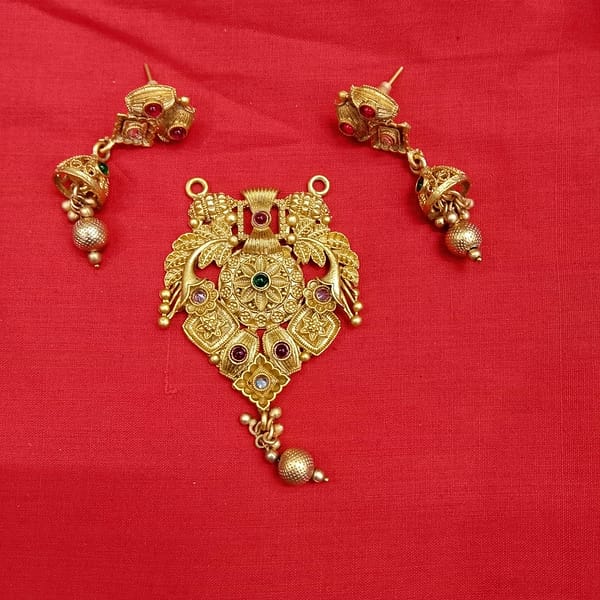 Antique Pendant – Earrings – Imitation Jewellery