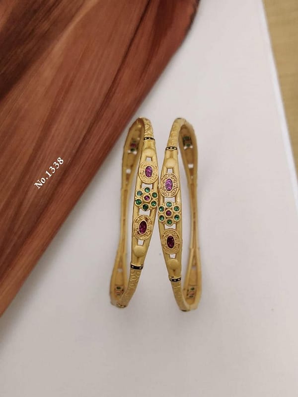 1 Pair Bangle – Kadali - Imitation Jewellery