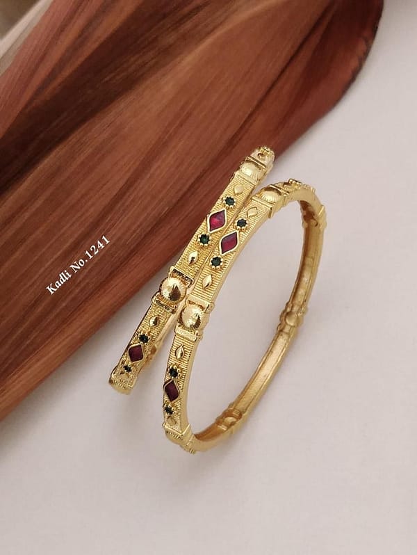 1 Pair Bangle – Kadali - Imitation Jewellery