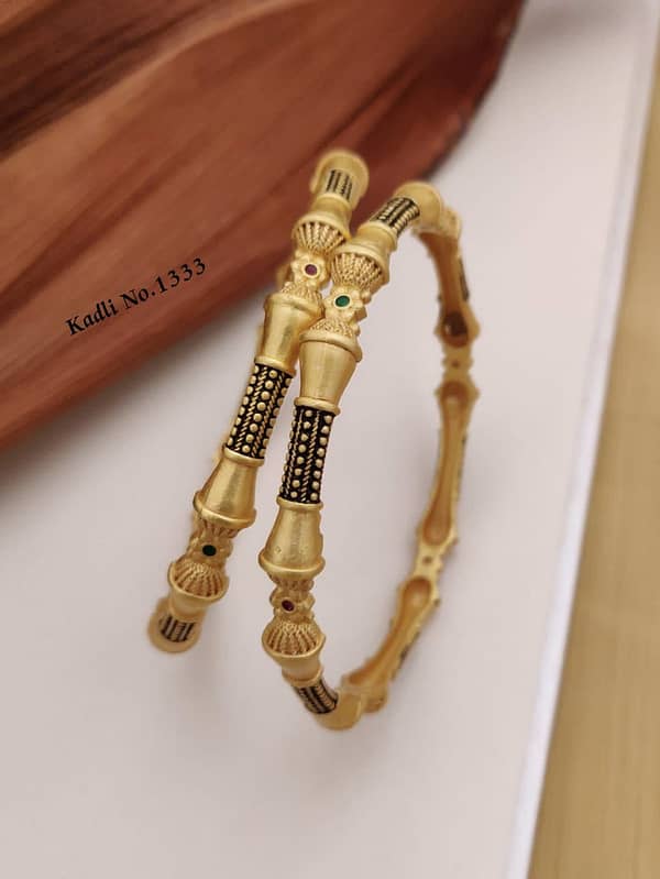 1 Pair Bangle – Kadali - Imitation Jewellery