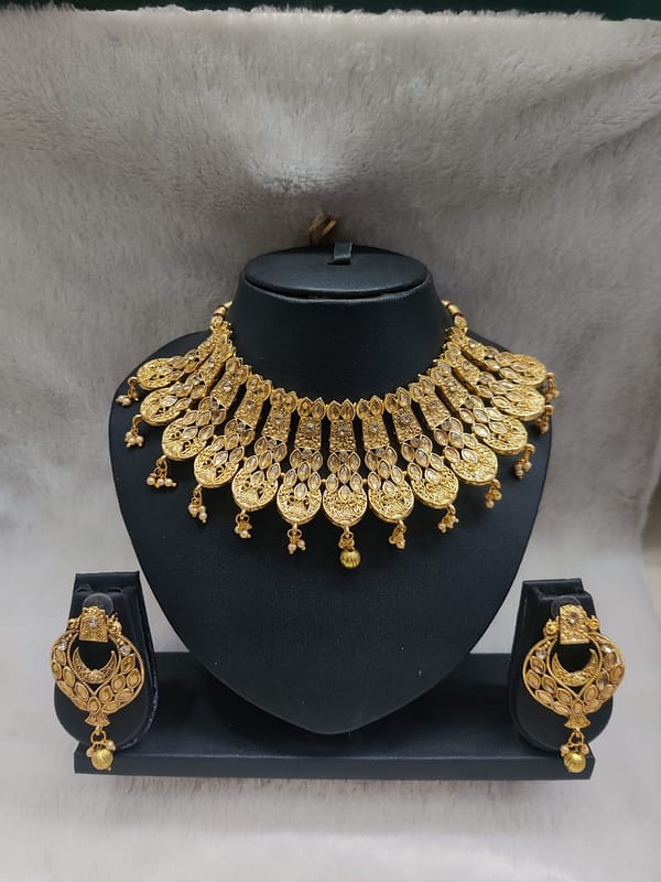 Mazak Necklace Imitation Jewellery