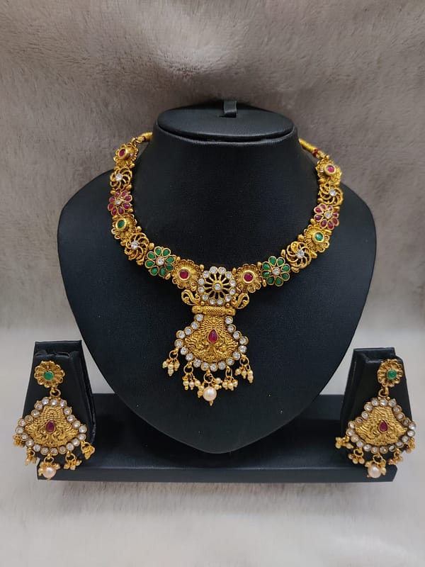 Mazak Necklace Imitation Jewellery
