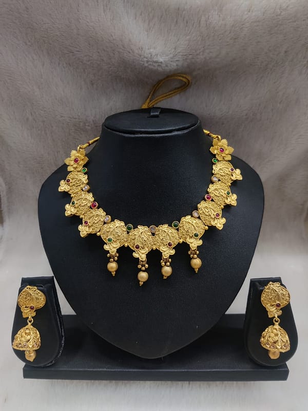 Mazak Necklace Imitation Jewellery