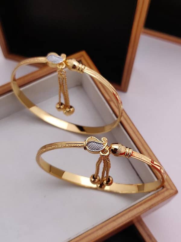 1 Pair Bangle – Kadali - Imitation Jewellery